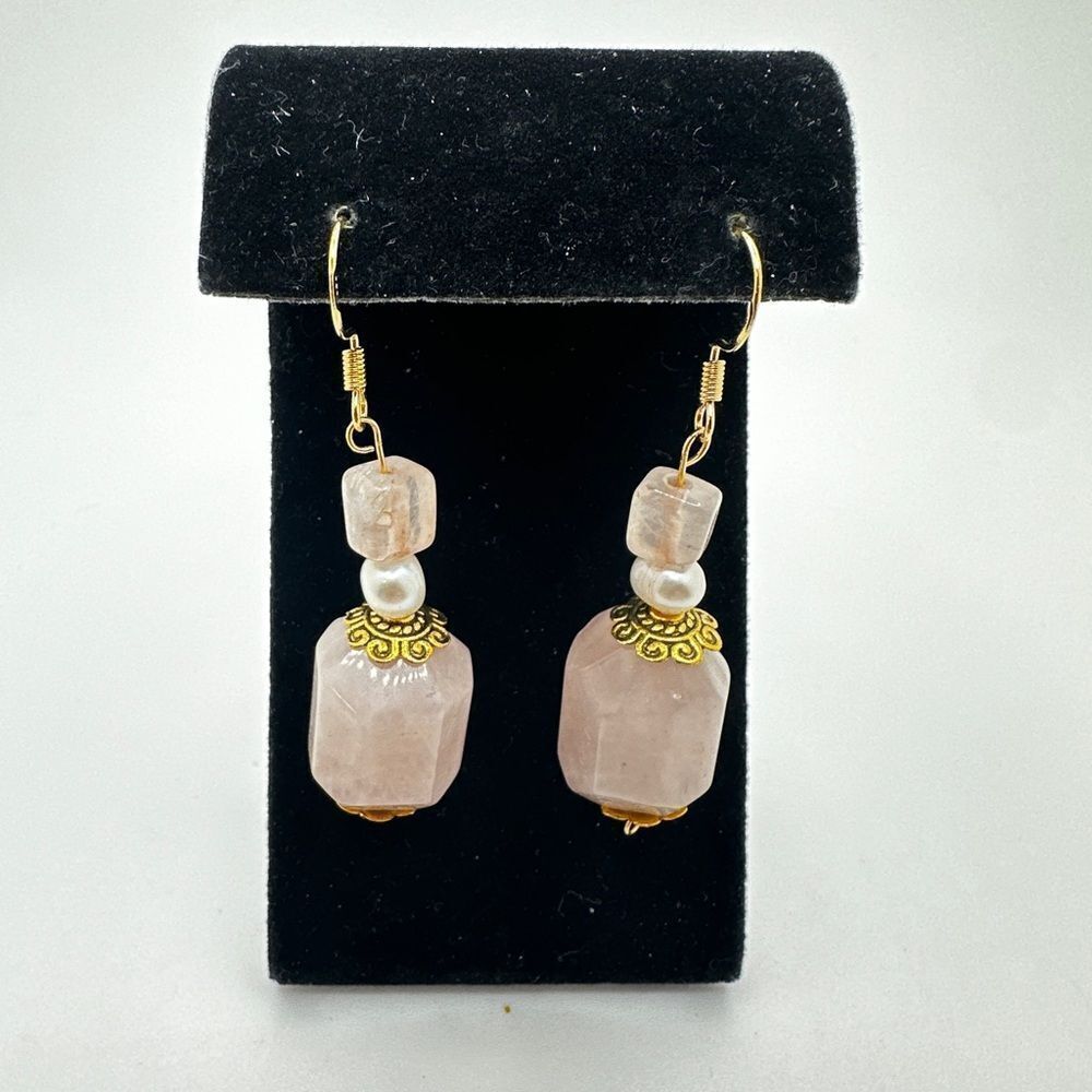 NWOT Rose quartz‎ and pearl dangle earrings with gold over 925 hooks!